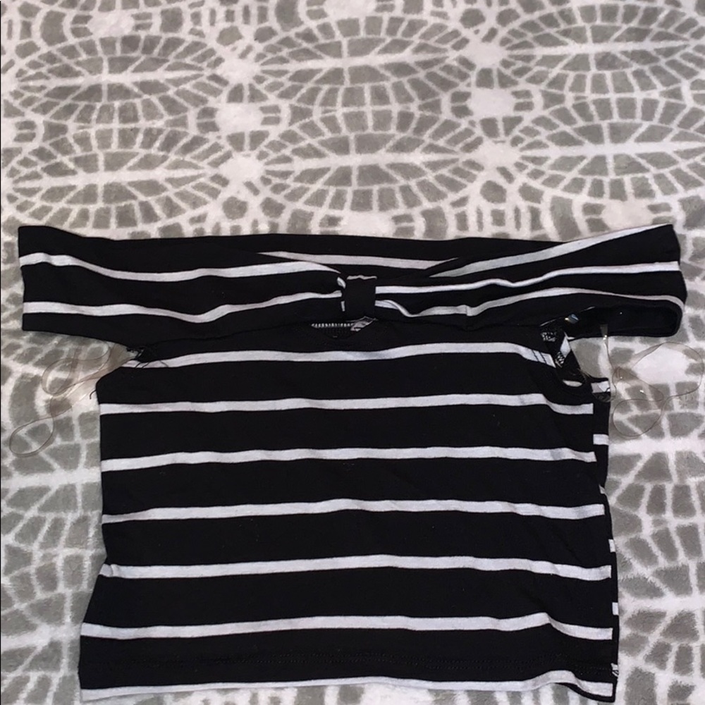 Size: small. New top. Never wore. Pick up only